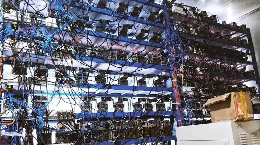 Mining farm facilities highlighting efficiency